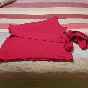 Off the shoulder top (M)